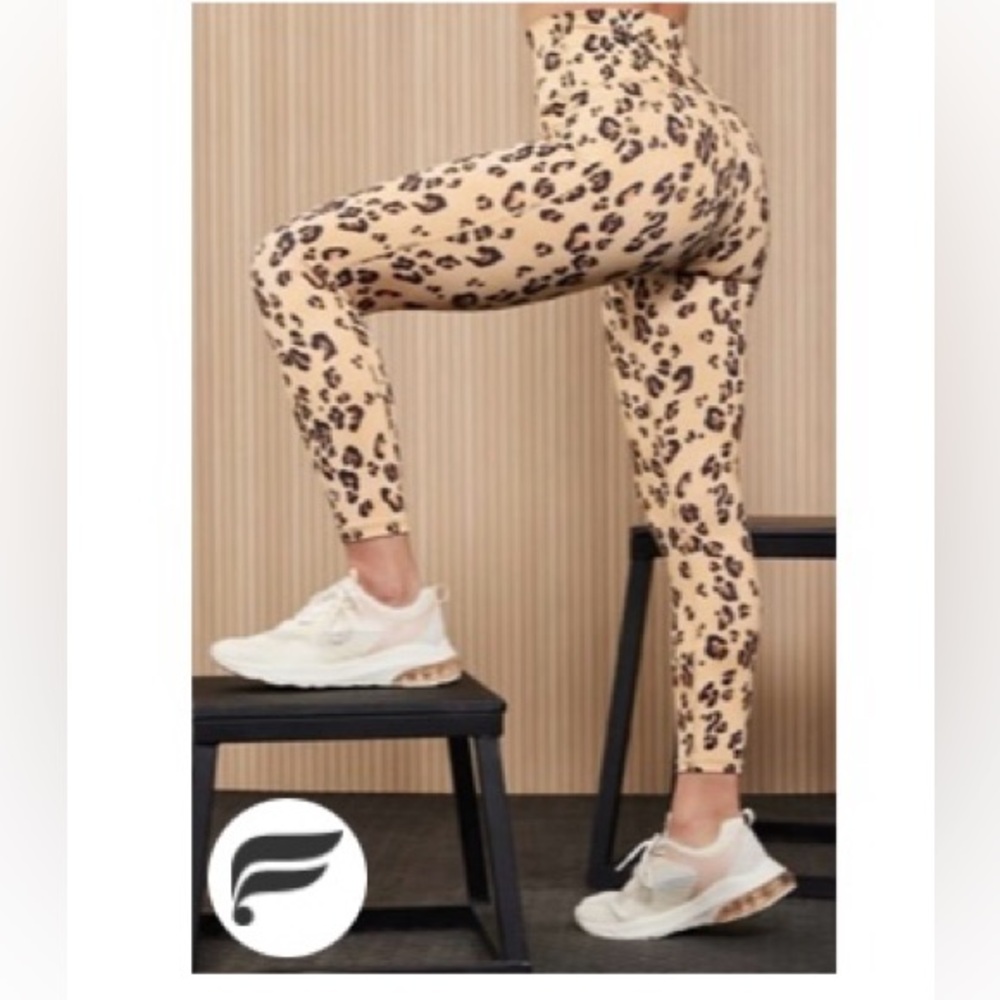 Define PowerHold High-Waisted Legging